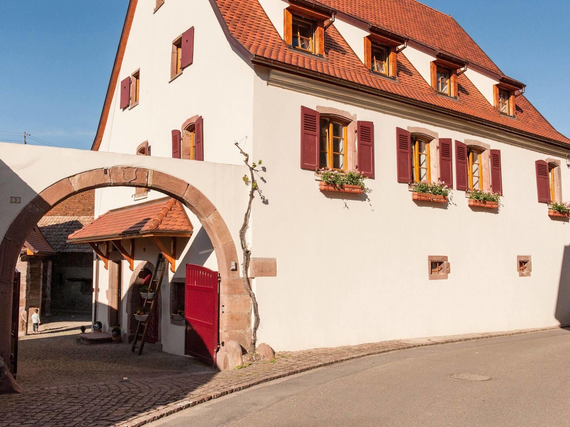 Hotel La Maison D'Emilie Pfaffenheim Esterno foto